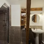 Drachenhaus 3*