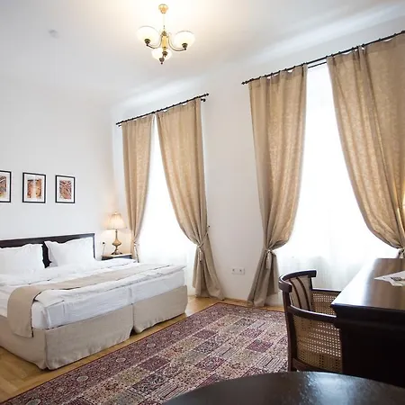 Otel Drachenhaus Braşov