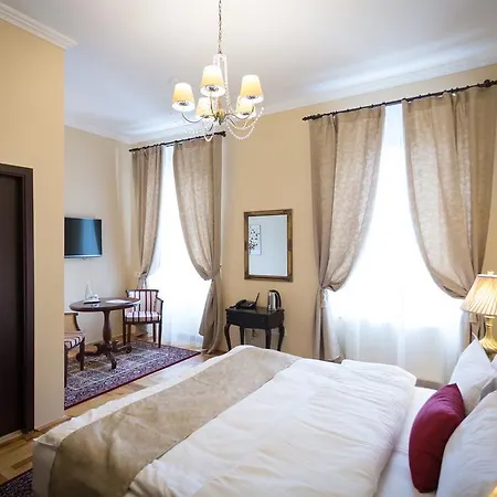 Drachenhaus 3* Braşov
