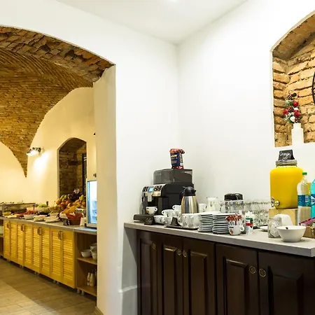Drachenhaus 3* Braşov