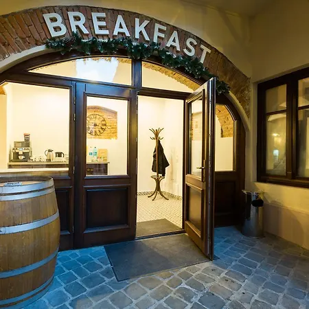 Otel Drachenhaus Braşov