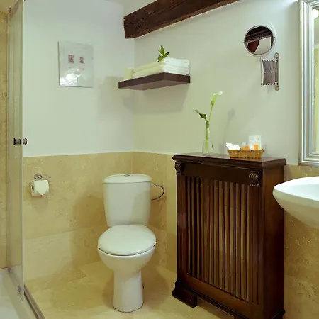 Drachenhaus 3* Braşov