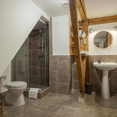 Drachenhaus فندق 3*
