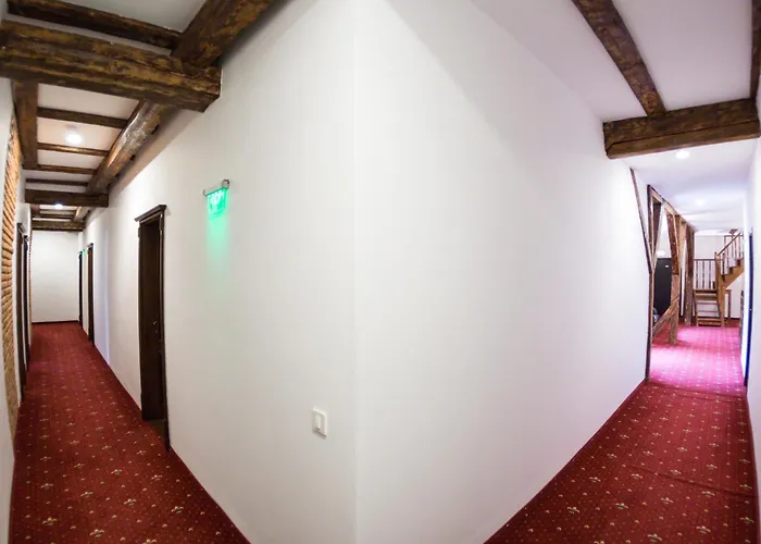 Hotel Drachenhaus 3*